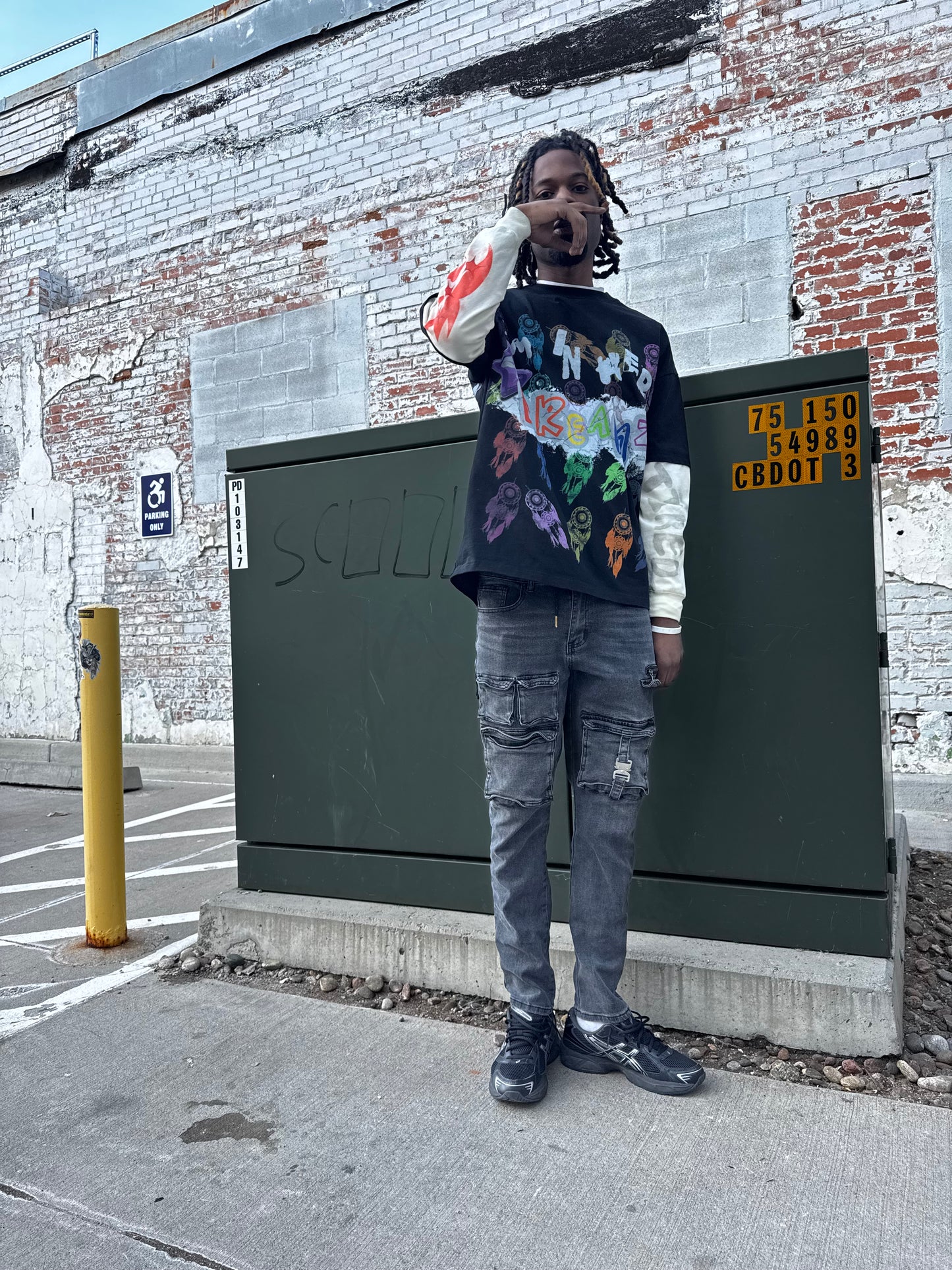 HER DREAMZ LONG SLEEVE (BLACK)